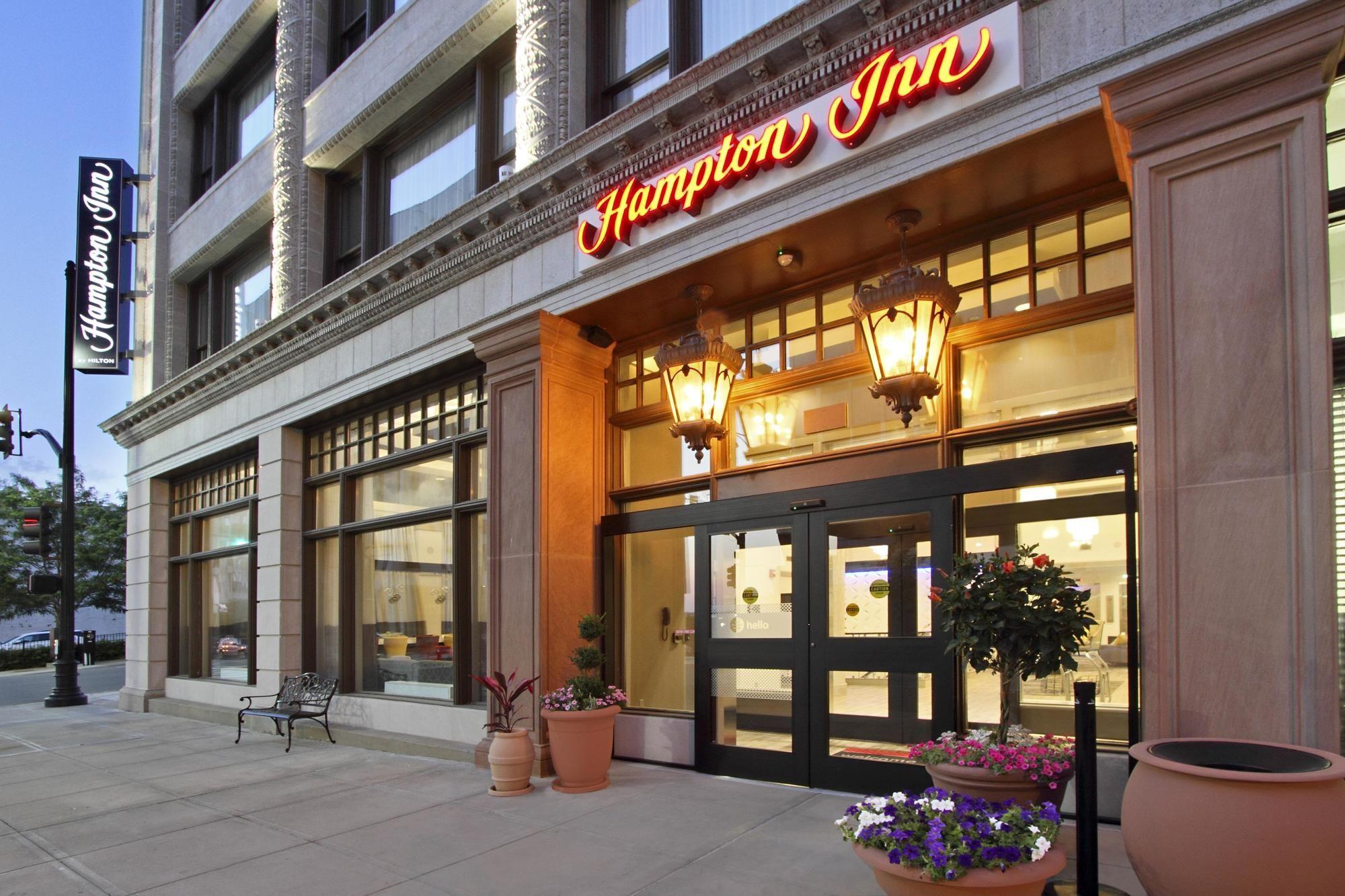 Hampton Inn Kansas City - Downtown Financial District Ngoại thất bức ảnh